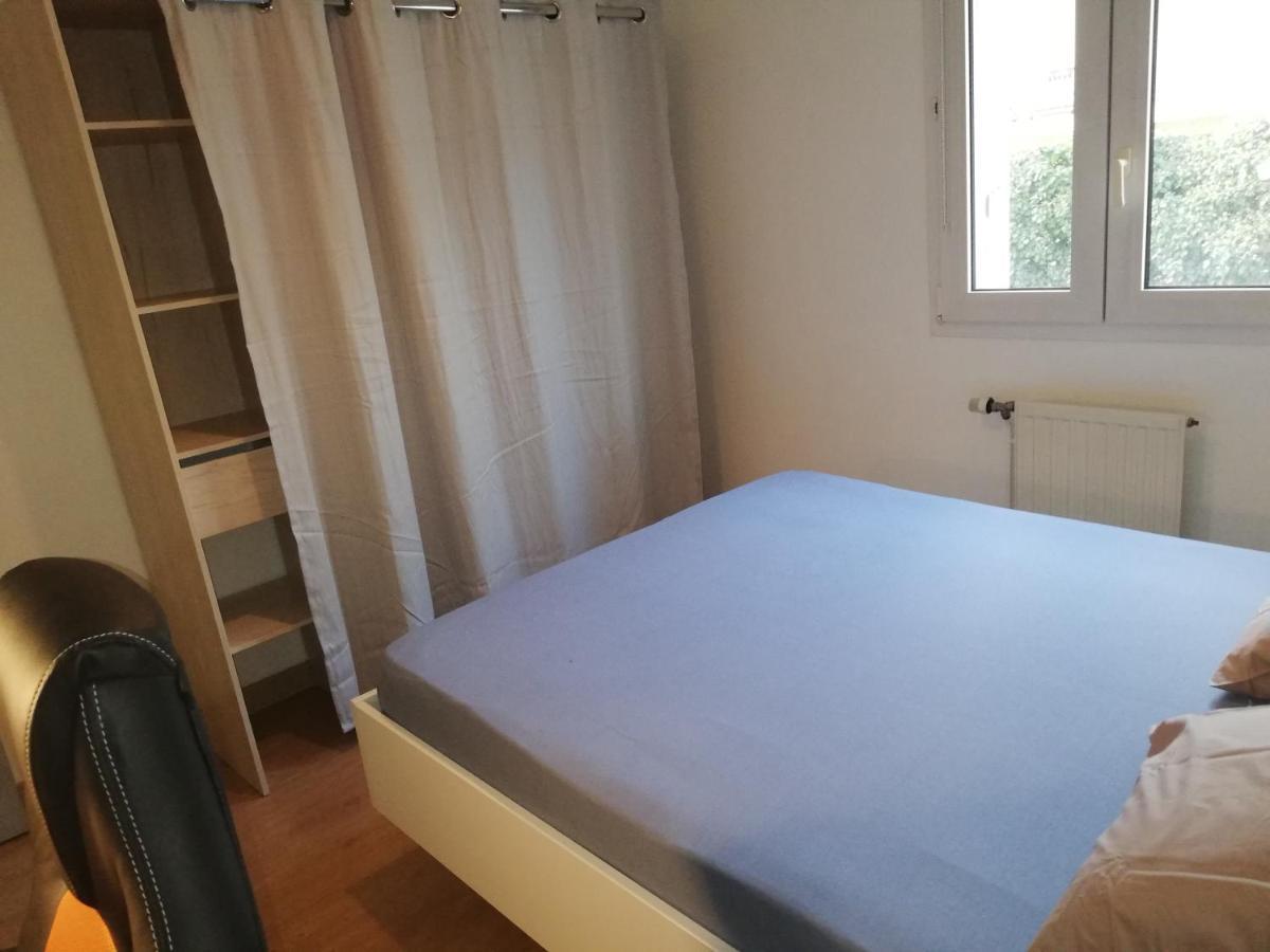 Grand T3 Avec Clim, Parking Et Terrasse Privative - Apartment